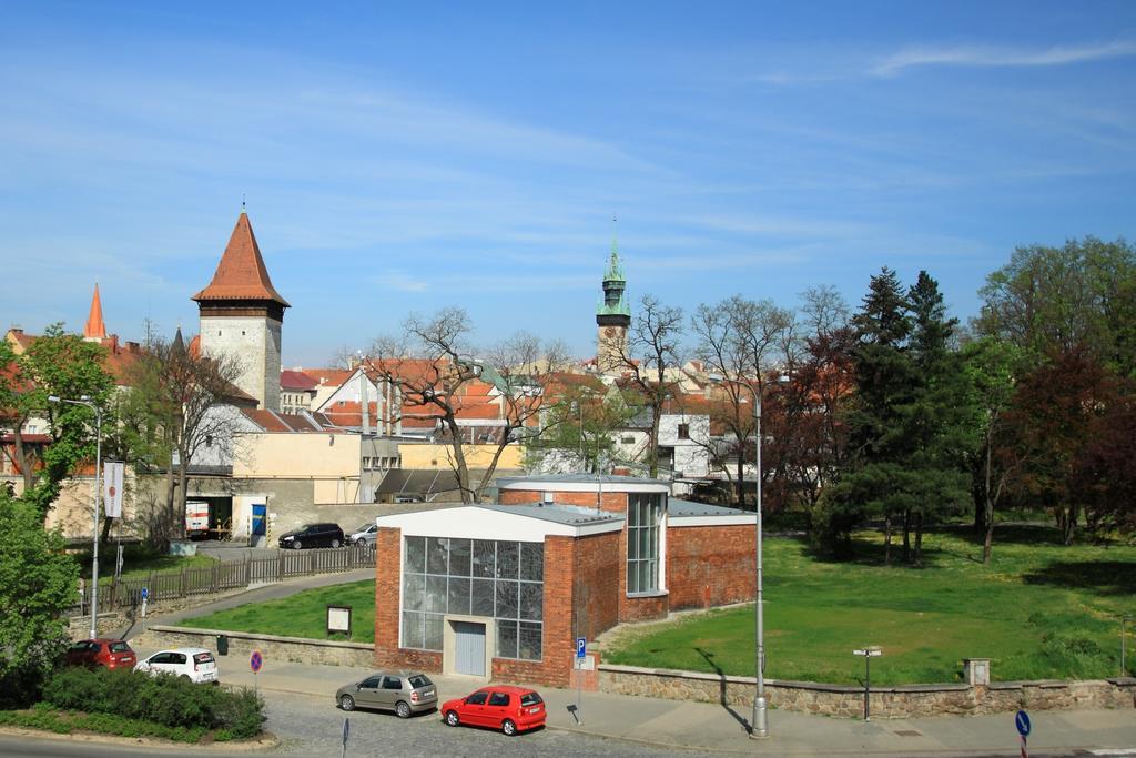 Hotel U Divadla Znojmo Exterior foto